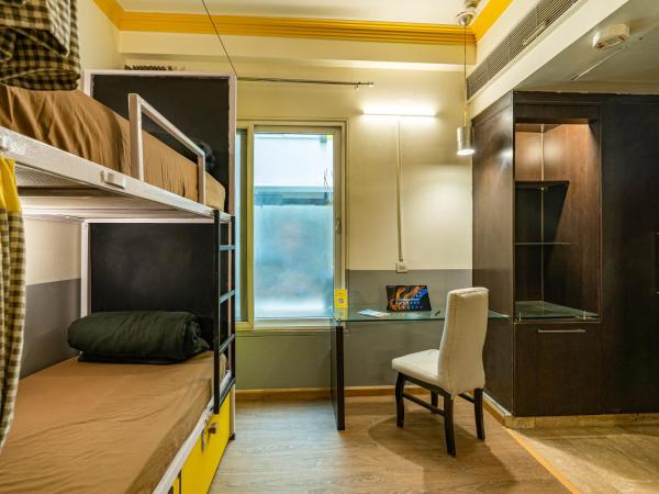 The Hosteller Delhi : photo 2 de la chambre standard - bed in 4 bed mixed dormitory