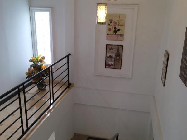 Ndalem Gorongan Guesthouse : photo 6 de la chambre maison 7 chambres