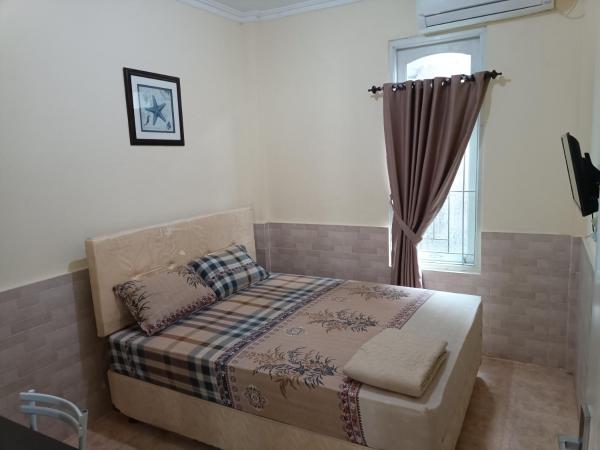 Ndalem Gorongan Guesthouse : photo 8 de la chambre maison 7 chambres