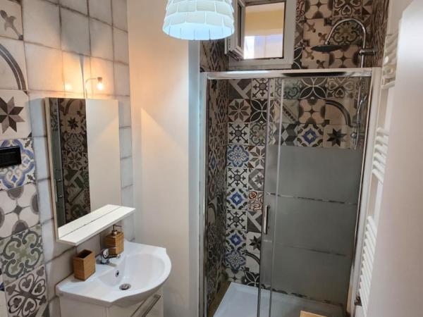 Testa o Croce Casa Vacanze : photo 8 de la chambre chambre double avec salle de bains privative extérieure