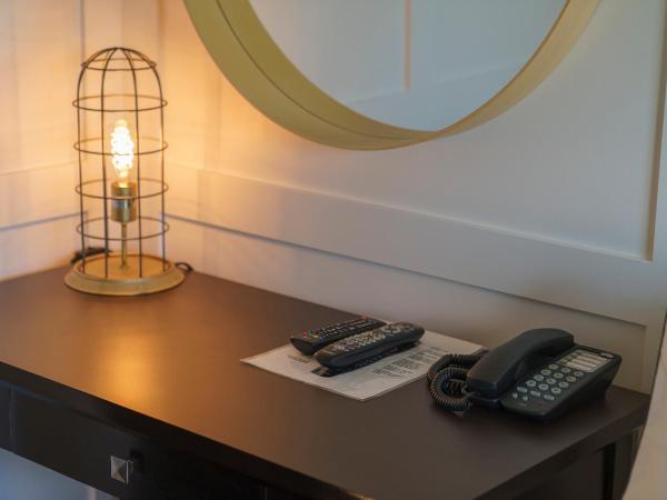 The Steveston Cafe & Hotel : photo 1 de la chambre chambre lit queen-size supérieure (récemment rénovée)