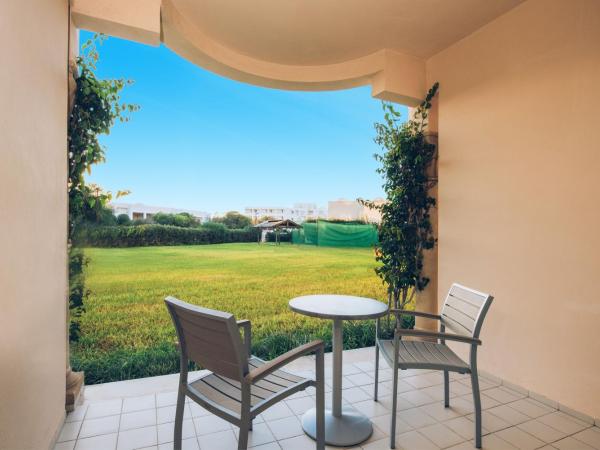 Iberostar Waves Averroes : photo 2 de la chambre chambre double - vue sur jardin