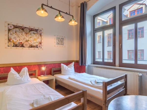 Hostel Mondpalast : photo 4 de la chambre chambre lits jumeaux