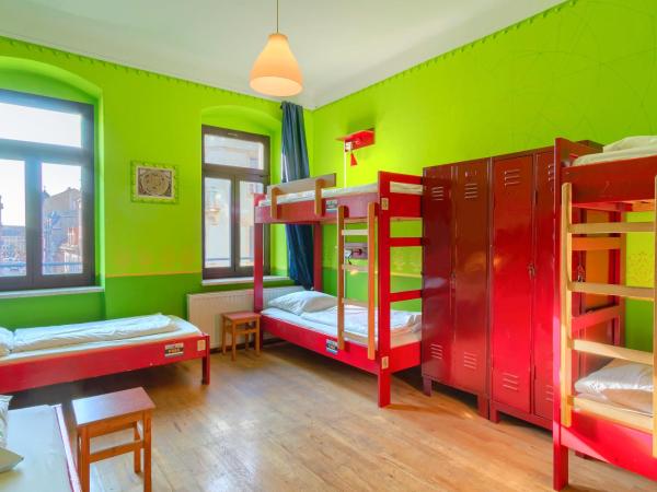 Hostel Mondpalast : photo 3 de la chambre lit dans dortoir pour femmes de 6 lits