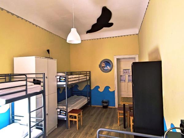 Hostel Mondpalast : photo 7 de la chambre lit simple dans dortoir mixte de 5 lits