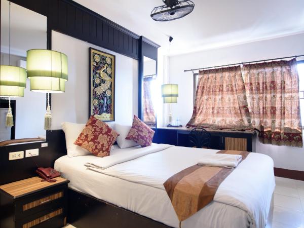 Chanaplace Lanna : photo 1 de la chambre chambre lit queen-size standard - dernier Étage