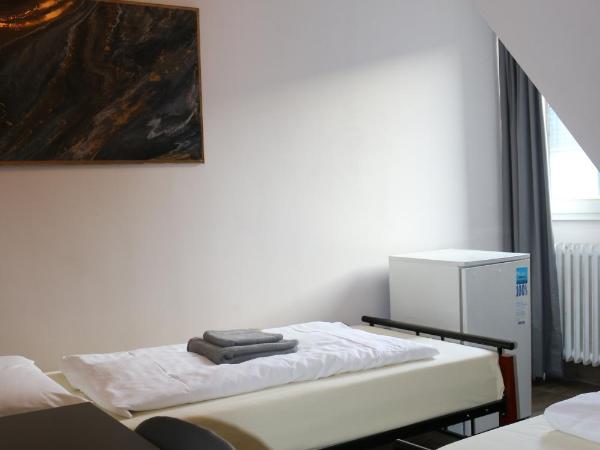 Hotel Berliner Hof : photo 6 de la chambre chambre triple