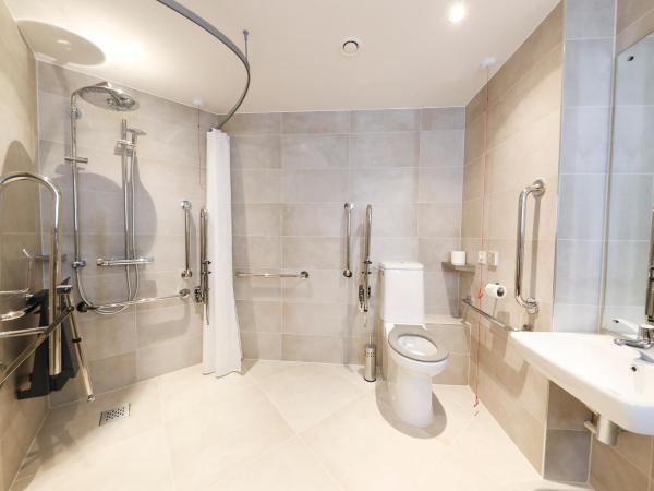 Marlin Hotel Stephens Green : photo 4 de la chambre chambre lit king-size - accessible aux personnes à mobilité réduite