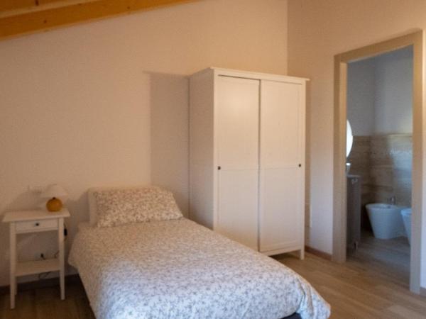 Agriturismo Ponte Florio : photo 1 de la chambre grande chambre simple