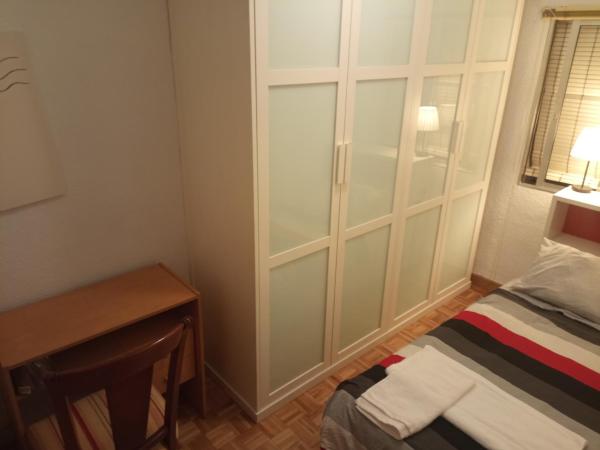 2-Centro Habitación Masc 8X : photo 9 de la chambre single room men only