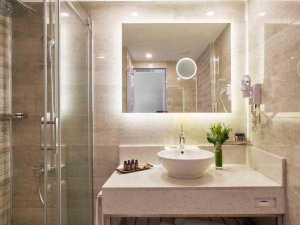 Richmond Istanbul : photo 6 de la chambre chambre exécutive - vue sur rue istiklal