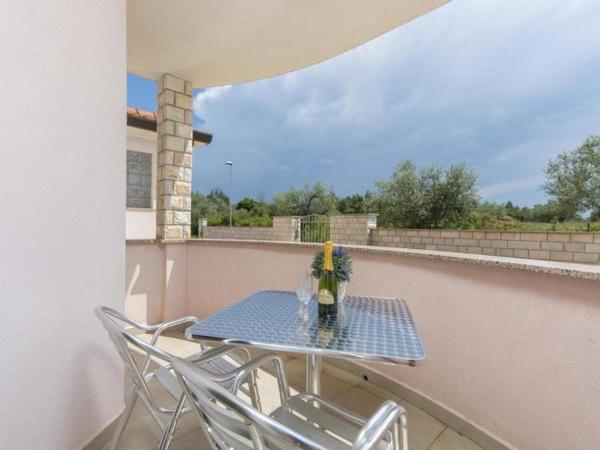 Villa Filo Apartments : photo 5 de la chambre appartement avec terrasse