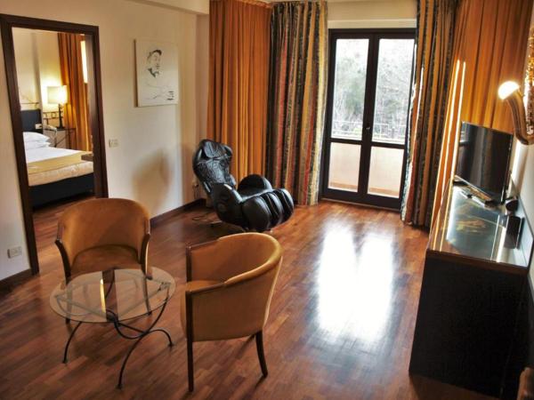 Hotel Giò Wine e Jazz Area : photo 2 de la chambre suite