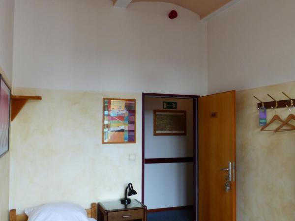 Die Fabrik - Hostel : photo 7 de la chambre chambre simple avec salle de bains commune