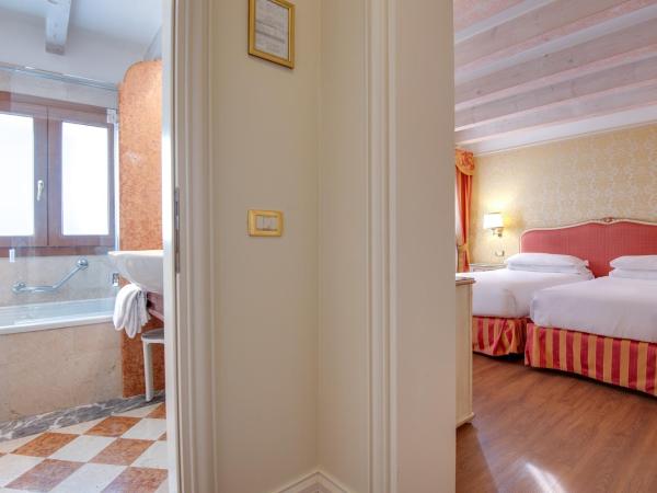 Hotel Antiche Figure : photo 5 de la chambre chambre double supérieure