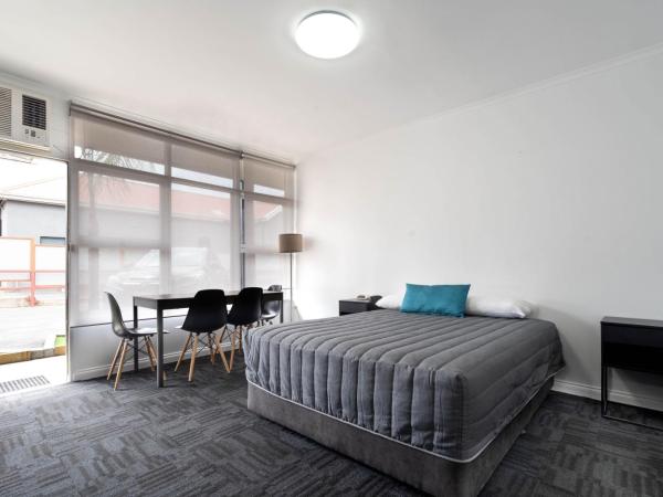 City West Motel : photo 3 de la chambre grande chambre familiale