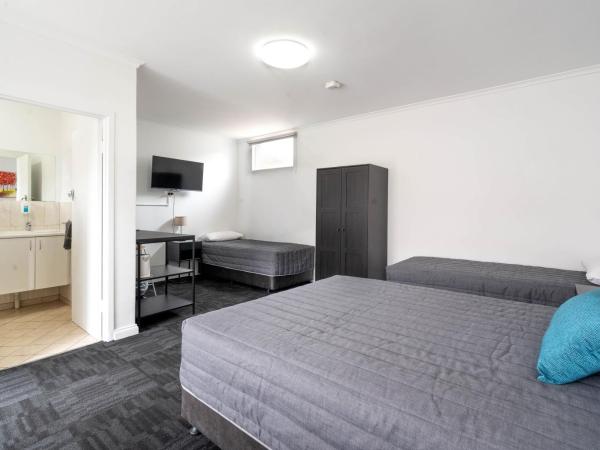 City West Motel : photo 1 de la chambre chambre familiale