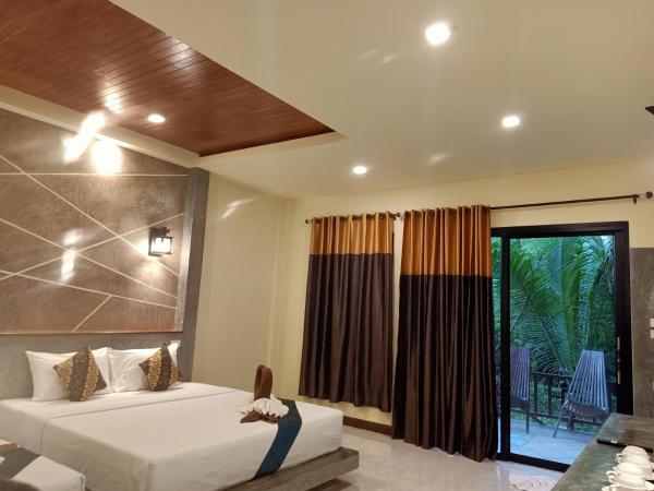 Lanta Pearl Beach Resort : photo 7 de la chambre bungalow familial