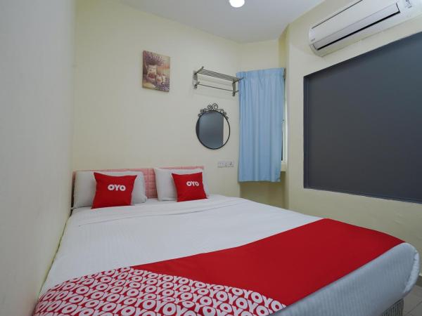 OYO 89717 Budget Star Hotel : photo 2 de la chambre chambre double deluxe