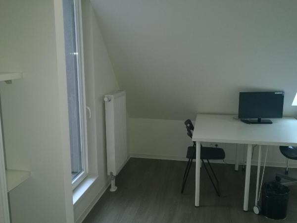 Résidence Hôtelière Louise : photo 9 de la chambre chambre double avec balcon