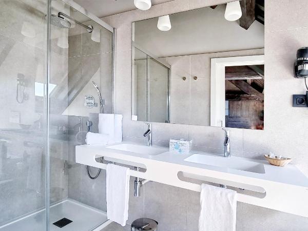 Hotel Sant Agustí : photo 6 de la chambre chambre penthouse triple