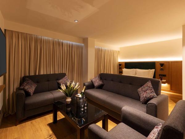 Best Western Plus Casablanca City Center : photo 4 de la chambre suite lit king-size avec canapé-lit - non-fumeurs