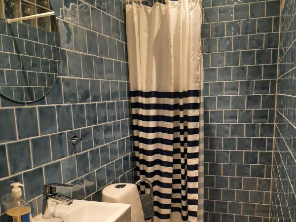 Villa Kungssten : photo 8 de la chambre chambre double ou lits jumeaux standard avec balcon