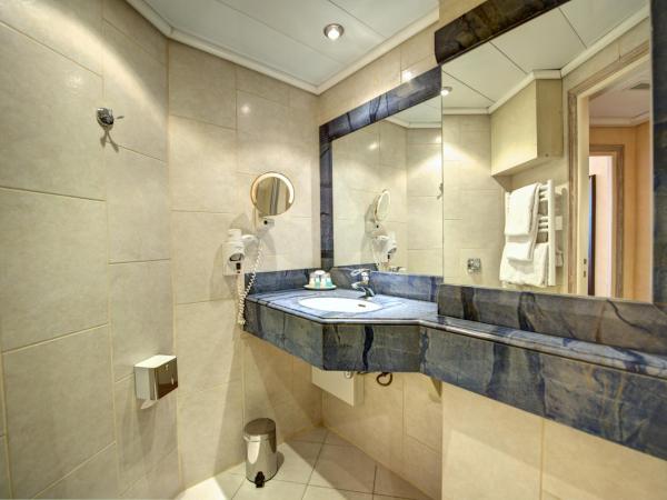 Hôtel Du Midi Paris Montparnasse : photo 5 de la chambre chambre double supérieure