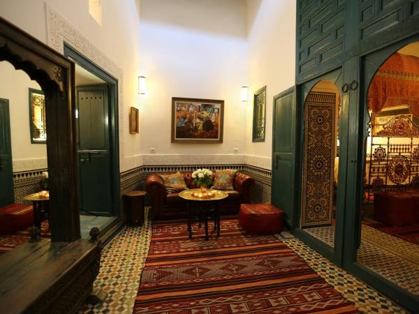 Palais Riad Lamrani : photo 3 de la chambre hébergement le harem