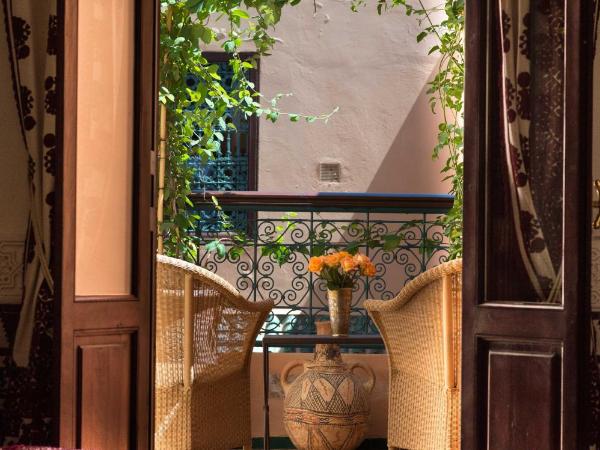 Palais Riad Lamrani : photo 8 de la chambre hébergement l'orientale