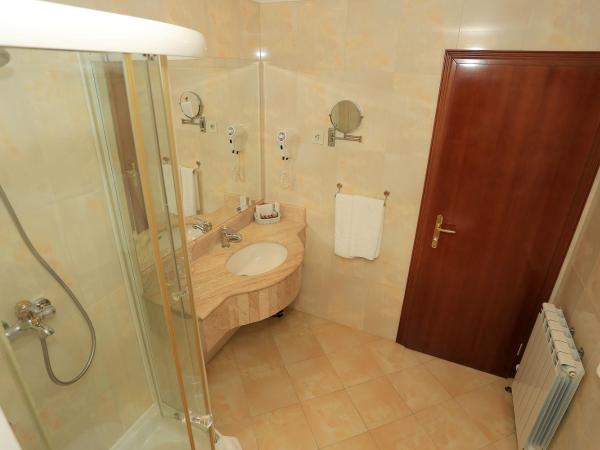 Hotel Niko : photo 8 de la chambre chambre double avec balcon - côté mer