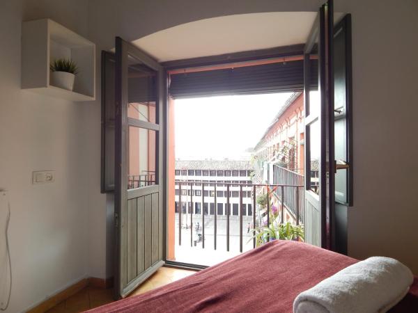 Hostel La Corredera : photo 6 de la chambre chambre double ou lits jumeaux