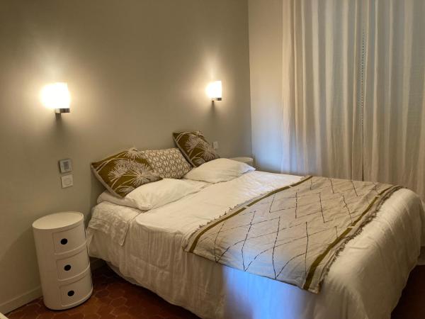 La villa des Amandiers : photo 7 de la chambre chambre double