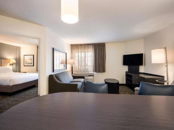 Sonesta Simply Suites Las Vegas Convention Center : photo 5 de la chambre suite 1 chambre avec 2 lits queen-size