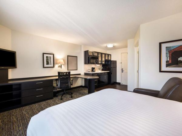 Sonesta Simply Suites Las Vegas Convention Center : photo 6 de la chambre suite studio lit queen-size