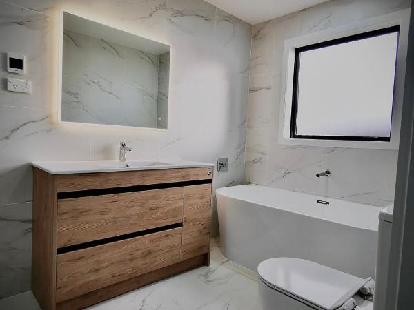 Flat Bush Private Ensuite : photo 5 de la chambre chambre double avec salle de bains privative