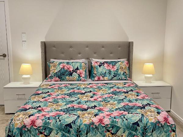 Flat Bush Private Ensuite : photo 2 de la chambre chambre double avec salle de bains privative