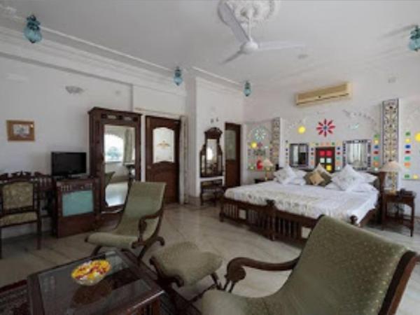 Raj Niwas : photo 1 de la chambre suite lit king-size