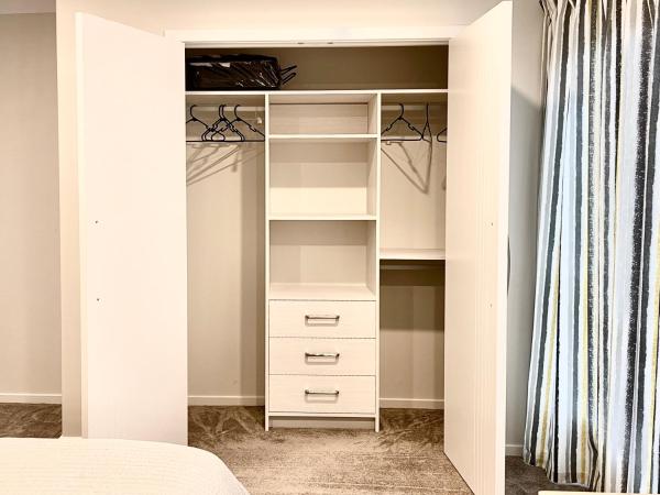 Flat Bush Private Ensuite : photo 2 de la chambre chambre double avec salle de bains privative
