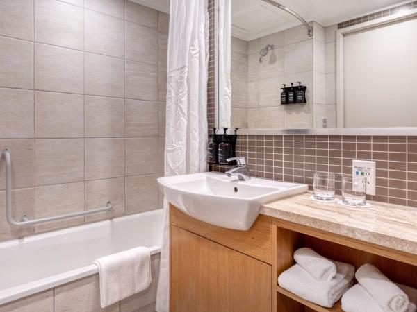 Rydges Rotorua : photo 4 de la chambre hébergement lit king-size deluxe - côté ville