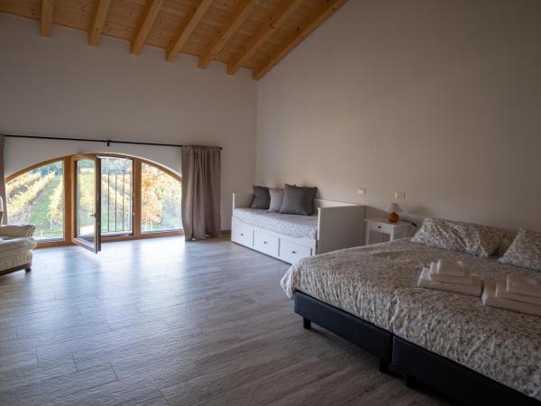 Agriturismo Ponte Florio : photo 2 de la chambre chambre quadruple avec salle de bains privative