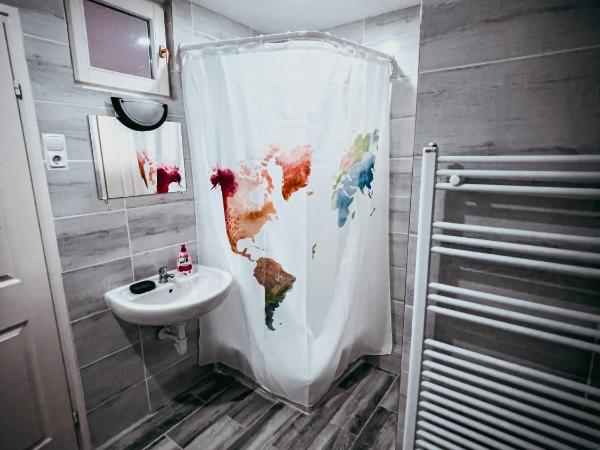 Végvári Hotel Eger : photo 6 de la chambre dortoir mixte