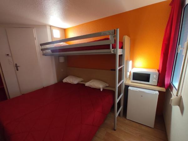 Première Classe Dijon Nord - Zénith : photo 7 de la chambre chambre 3 lits simples essentiel plus