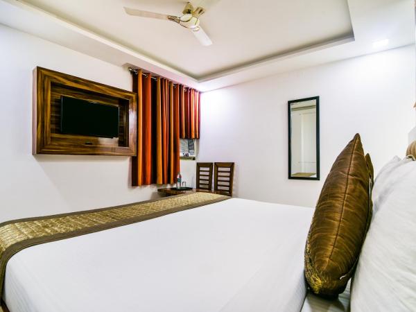 Hotel Pearl - Mahipalpur Delhi Airport : photo 1 de la chambre petite chambre double