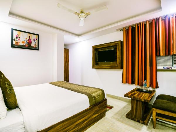 Hotel Pearl - Mahipalpur Delhi Airport : photo 2 de la chambre petite chambre double