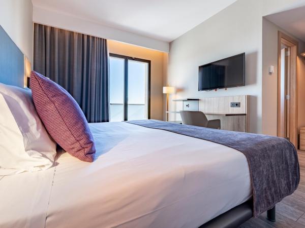 Astari : photo 2 de la chambre chambre double avec terrasse - vue sur mer