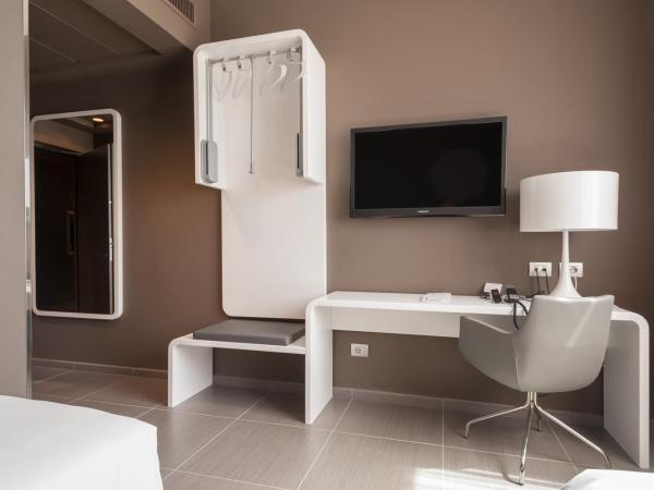 8Piuhotel : photo 7 de la chambre chambre double - accessible aux personnes à mobilité réduite 