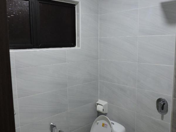 Merlin Hotel Penang : photo 9 de la chambre studio lit king-size