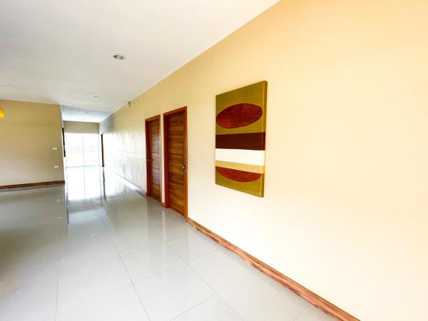 The Island Resort : photo 7 de la chambre chambre familiale avec terrasse