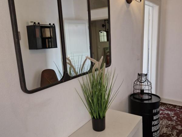 Hipster suites - Chez Axelle - : photo 6 de la chambre chambre familiale